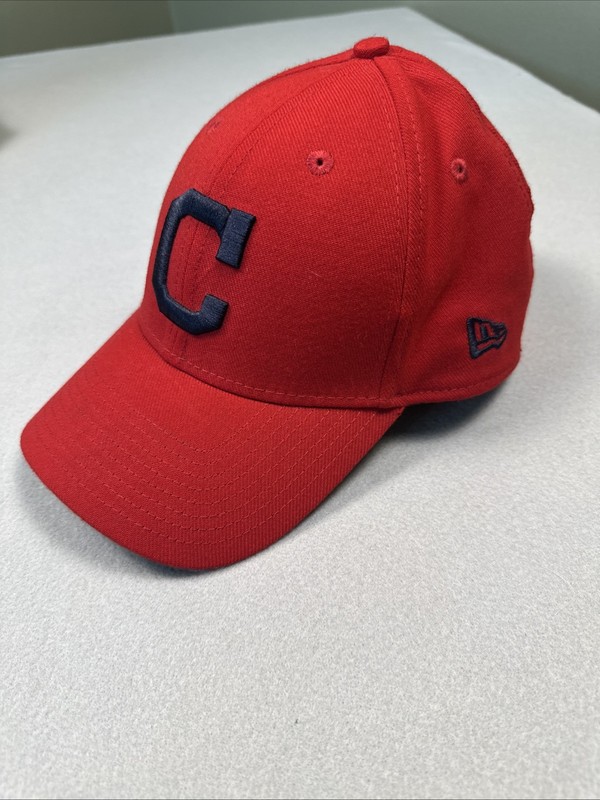 Lot of 4 Cleveland Indians Guardians Cavs New Era 39Thirty Fitted Hats L/XL gallery