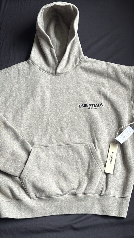 Essentials Fear of God Gray Solid Pullover Hoodie Men’s M Regular Logo Pockets