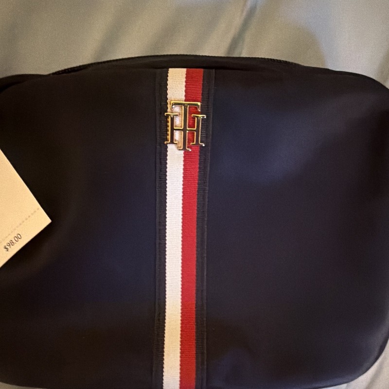 Tommy Hilfiger Navy Small Crossbody Bag Zip Gold Hardware Logo Detachable Strap gallery