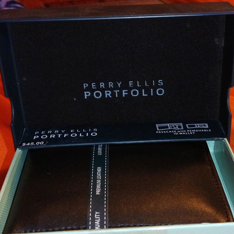 Perry Ellis Portfolio Men's Black Solid Wallet with Logo Accents gallery