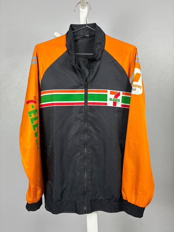 7-Eleven Jacket Delivery Thailand Employee Size M Good Condition(811826)