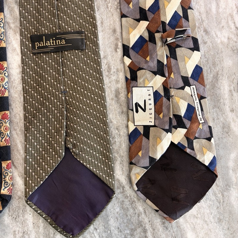 Lot of 4 Vintage Designer Men’s Neck Ties Countess Mara Ziggurat Palatina gallery
