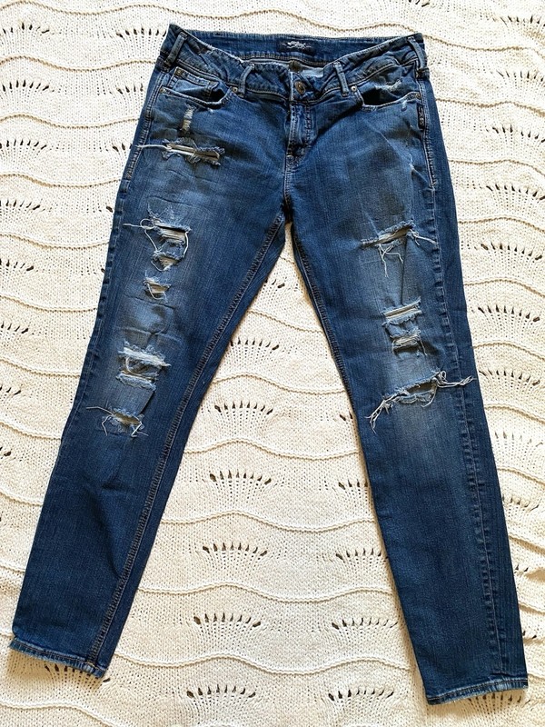 Silver Jeans Suki Skinny Stretch Distressed Ripped Womens Tag 33/31 Actual 33/29
