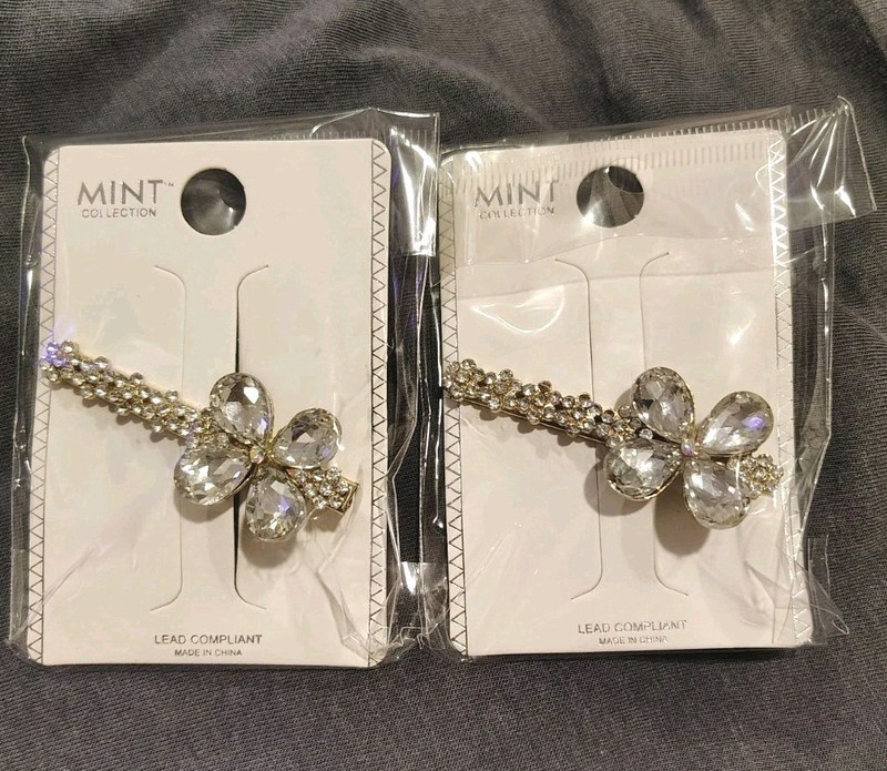 (2) MINT Collection Gold Tone Clear Rhinestone Flower Barrette Clips Women New!