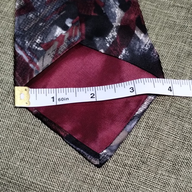 Don Loper Woven 100% Silk Geometric Abstract Tie Black Red Gray Classic 57"-60" gallery