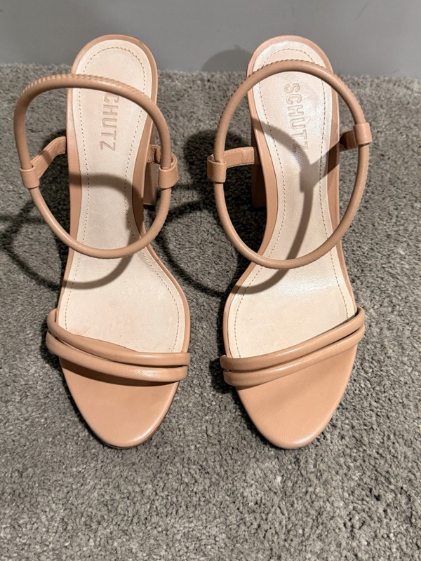 SCHUTZ Nude Leather Block Heel Sandals Ankle Strap Size 38 BR / 40 EU