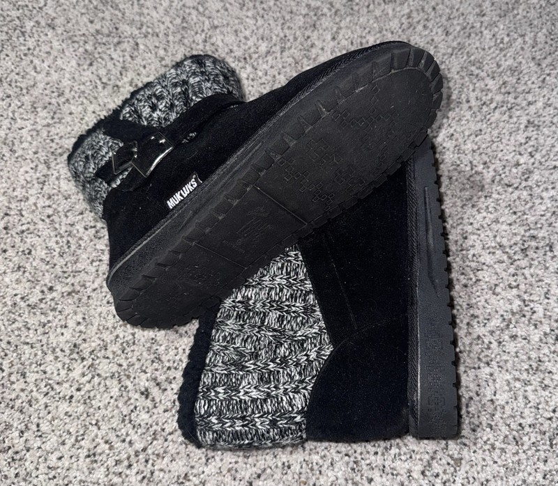 Muk Luks Women’s Ankle Bootie US 7 Black/Gray Wool Blend Knit Cuff Buckle gallery
