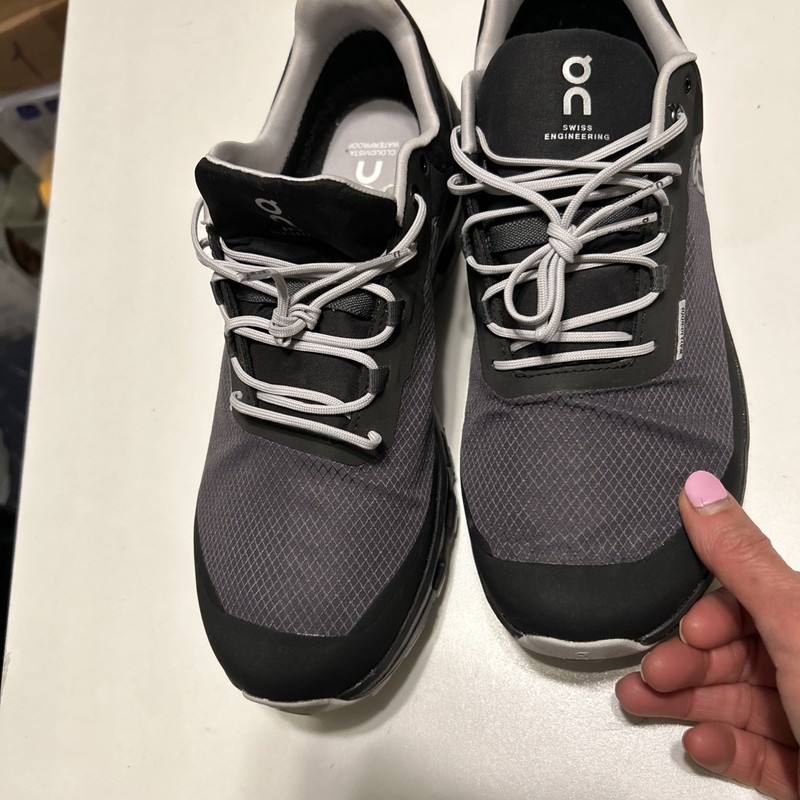 Size 9- On Cloud 6 Gray /Black gallery