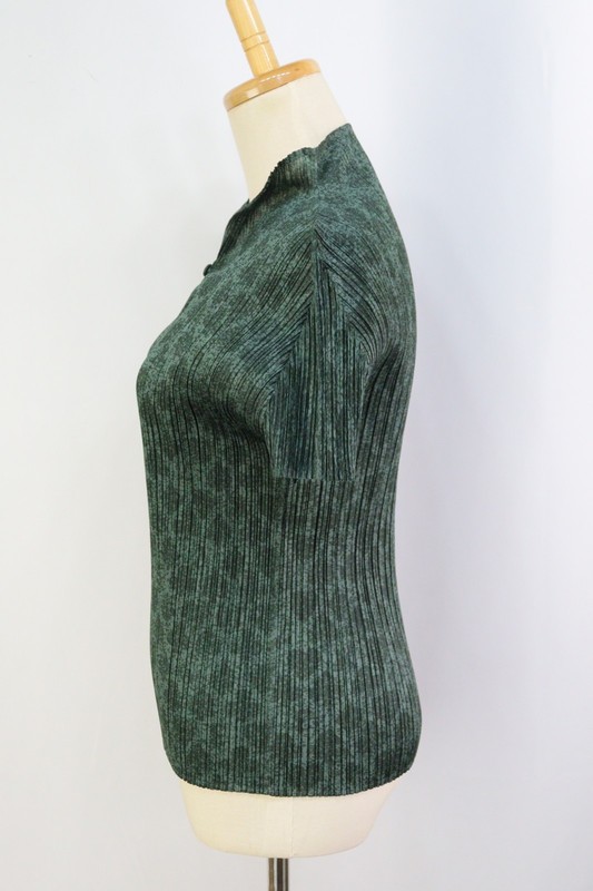Authentic PLEATS PLEASE Green Short Sleeve Top ISSEY MIYAKE 090 9588 gallery