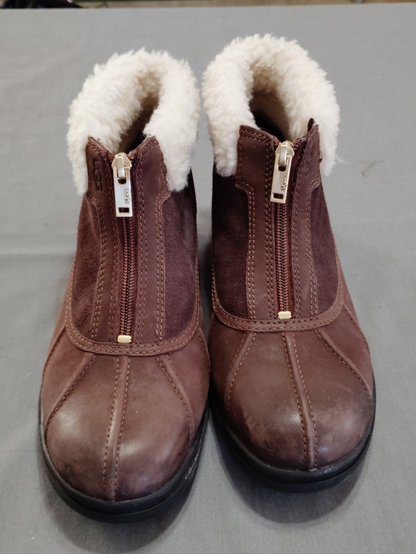 NWOT-UGG Hapsburg Duck Boots Women 10 Zip Brown Leather Waterproof Shearling