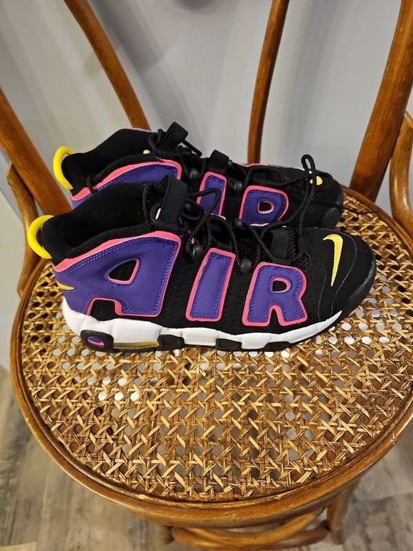 NIKE AIR MORE UPTEMPO 96 BLACK-MULTI COLOR-COURT PURPLE SZ 7Y [DZ5187-001] gallery