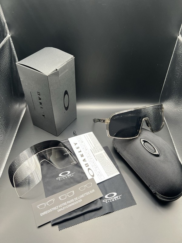 Oakleys Sunglasses Clear Frame Sutro Model 009406-9037