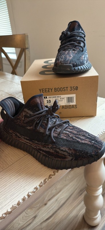 Yeezy Collection Bundle Size 10 | 350 V2 + 380 Mist + 700 V3 Clay Brown | Authen gallery