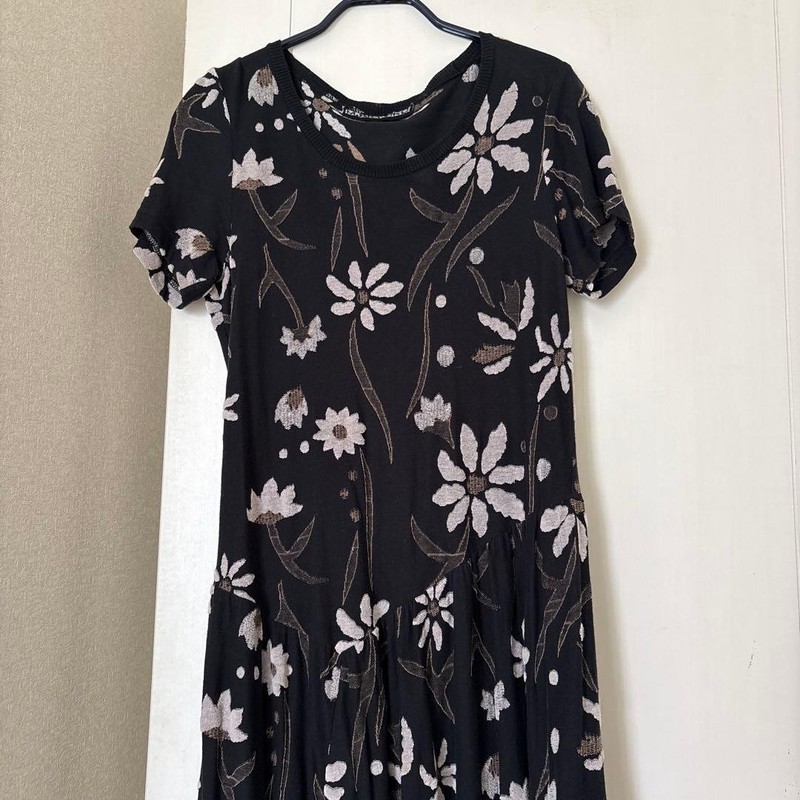 M.&KYOKO Black Floral Short Sleeve Knit Dress Size S