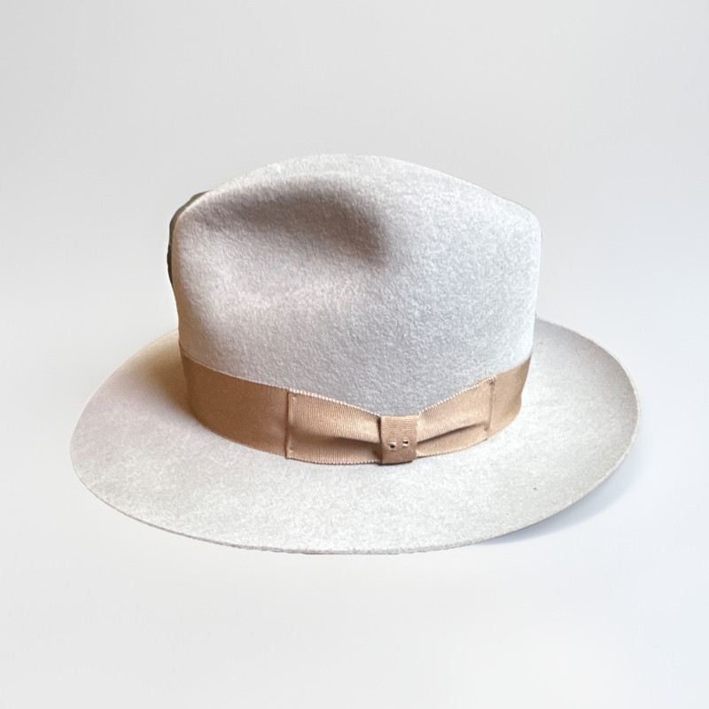 Francis and May Mens Made in USA BEIGE Felt fedora with Taupe band size 7 3/8 59