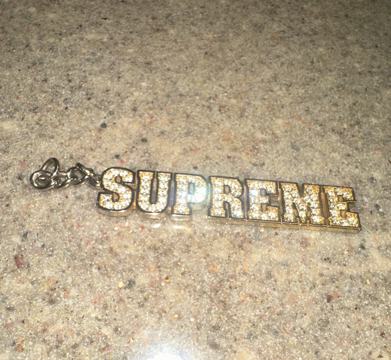 Supreme Gold Metal Logo Keychain – Authentic Streetwear Accessory