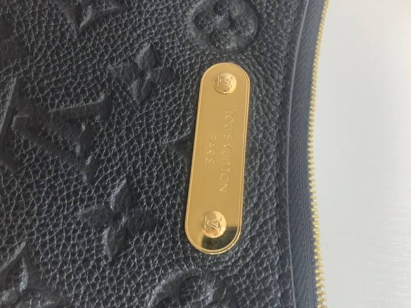 Authentic Louis Vuitton Pochette Liv Black Grained Monogram Empreinte Leather gallery
