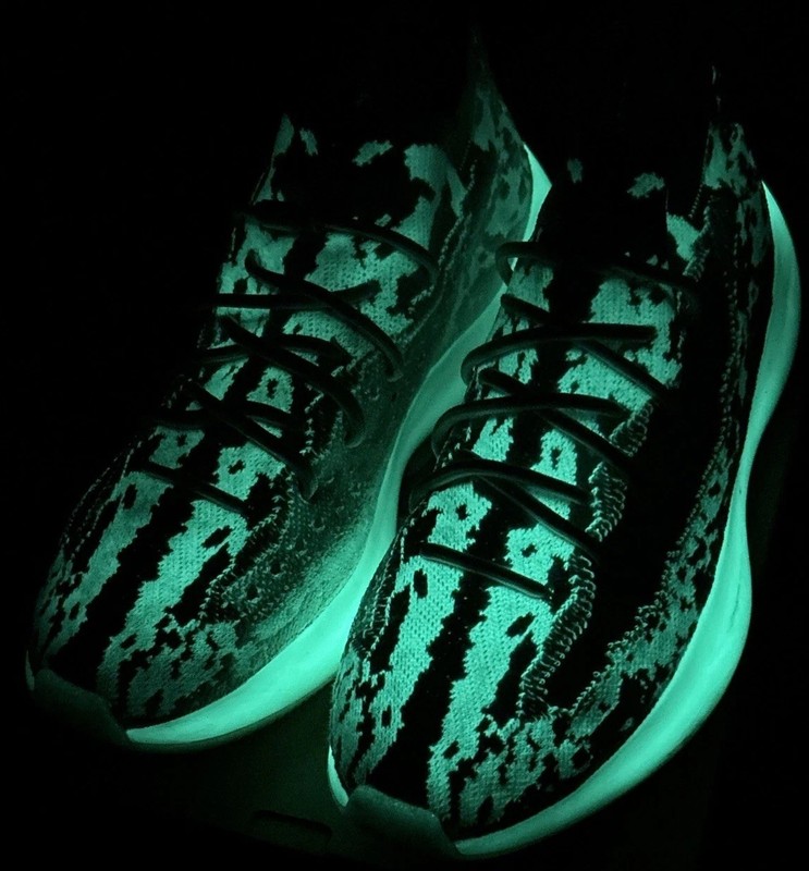 Yeezy Boost 380 Calcite Glow GZ8668 Size Men’s 14 With OG Box & Extra Laces