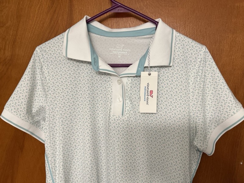 NWT Vineyard Vines Women Performance Polo In Palm Trees White Cap, M, MSRP $85 gallery