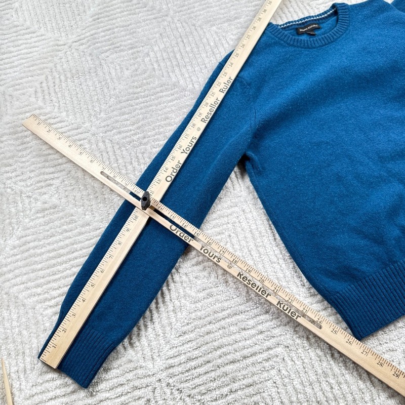 Banana Republic Crew Neck Sweater Medium Blue Merino Wool Blend Knit Basics Chic gallery