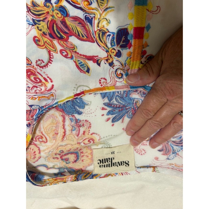 72 Savannah Jane Embroidered Paisley Top 3X Preloved