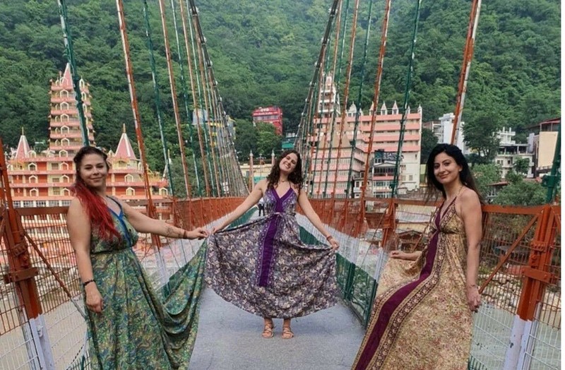 wholesale 20 PC Indian Vintage Recycle Sari Silk Maxi Beach Boho Gypsy Sundress gallery