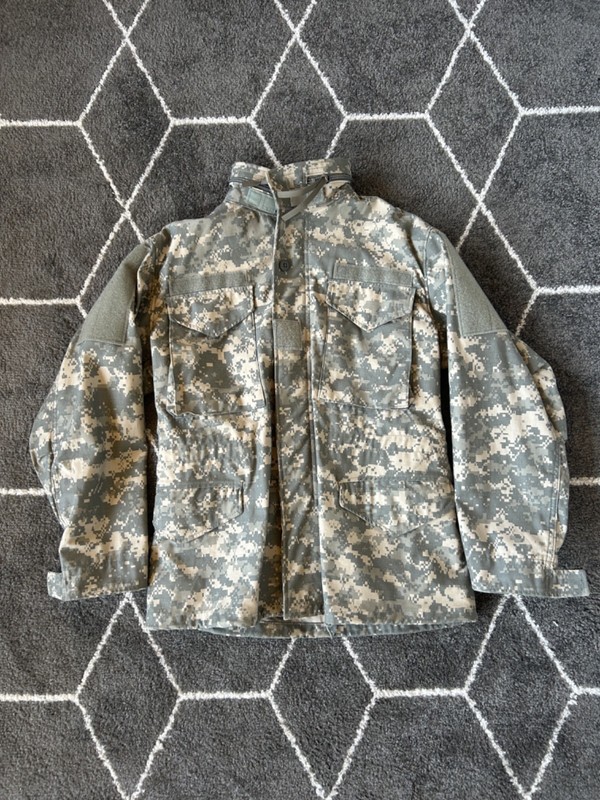 US Army Mens Military Digital Camo Small Combat Zip up jacket