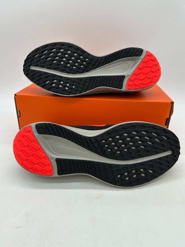 Nike Quest 5 Men's Size 13 Black Orange Gym Training Athletic Shoes DD0204 005 gallery