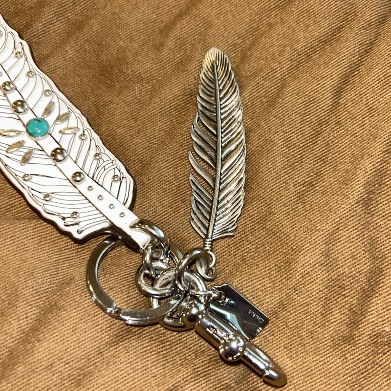 Coach Rare Turquoise and Silver Feather Hang Tag. Excellent Condition gallery