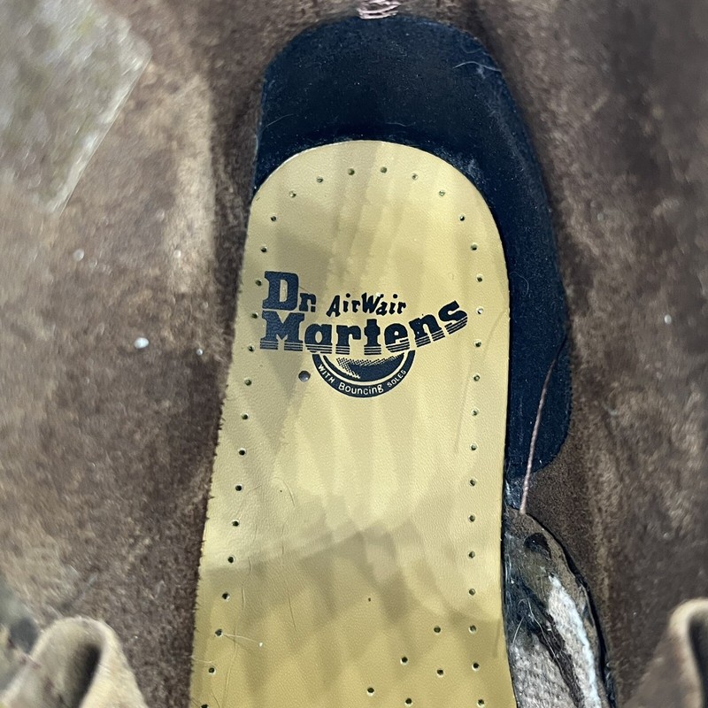 Dr Martens (Size 8 Women’s, Size 7 Men’s) Boots Air Wair 11822 Brown Leather gallery