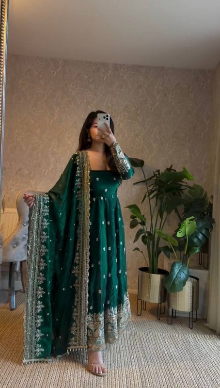 Stunning Heavy Georgette Green Gown Bottom With Dupatta For Women Festival