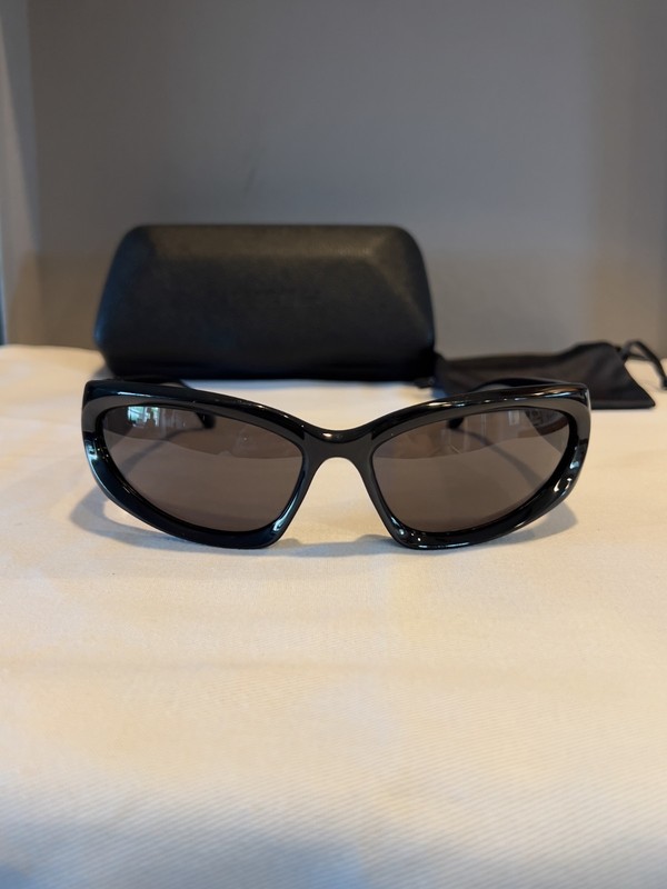 Balenciaga BB0157S Swift Oval Bio Injection 65mm Black Grey Sunglasses Y2K