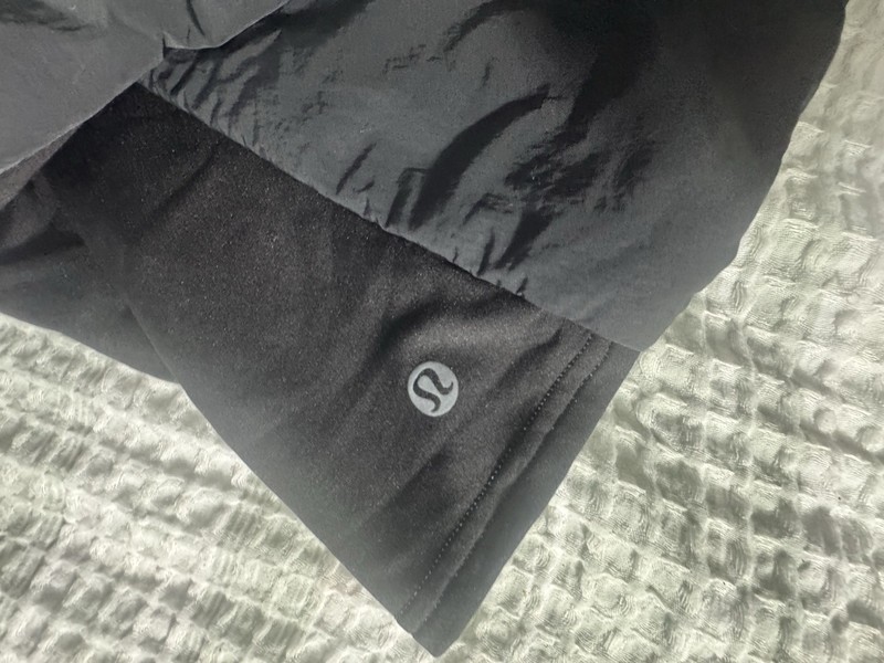 Lululemon Women's Down For It All Jacket Size 10 Black Hooded Puffer (Bnegra) gallery