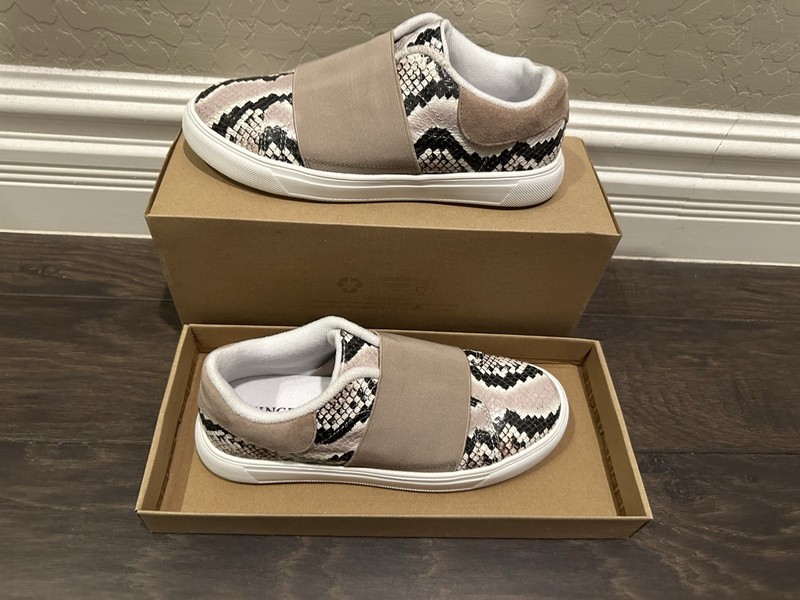 Vince Camuto Women’s Slip-On Snake Print Sneakers Beige/Black/White 6 M