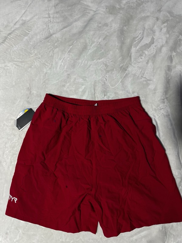 NWT Mens TYR Red Solid Print Size XXL Classic Deck Board Shorts $30