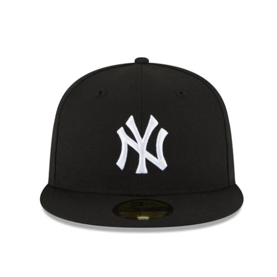 Genuine New York Yankees New Era 59FIFTY Fitted Hat Black White NY Logo Cap gallery