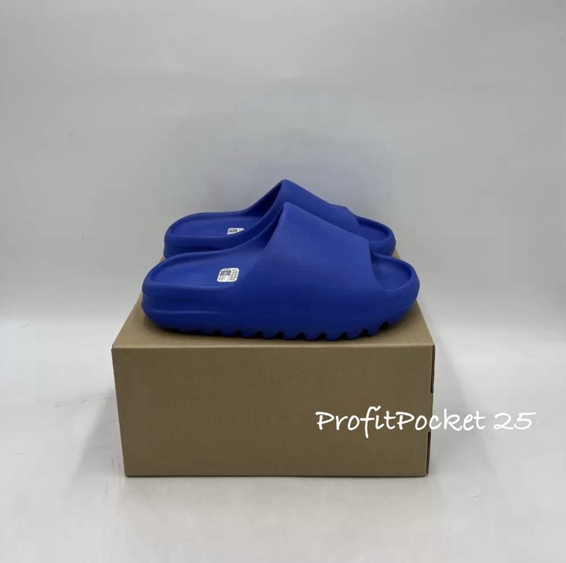 Yeezy Azure Sandal Slides Size 6 gallery