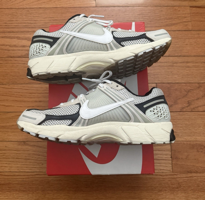 Nike Air Zoom Vomero 5 “Supersonic” Men's Size US 11 gallery
