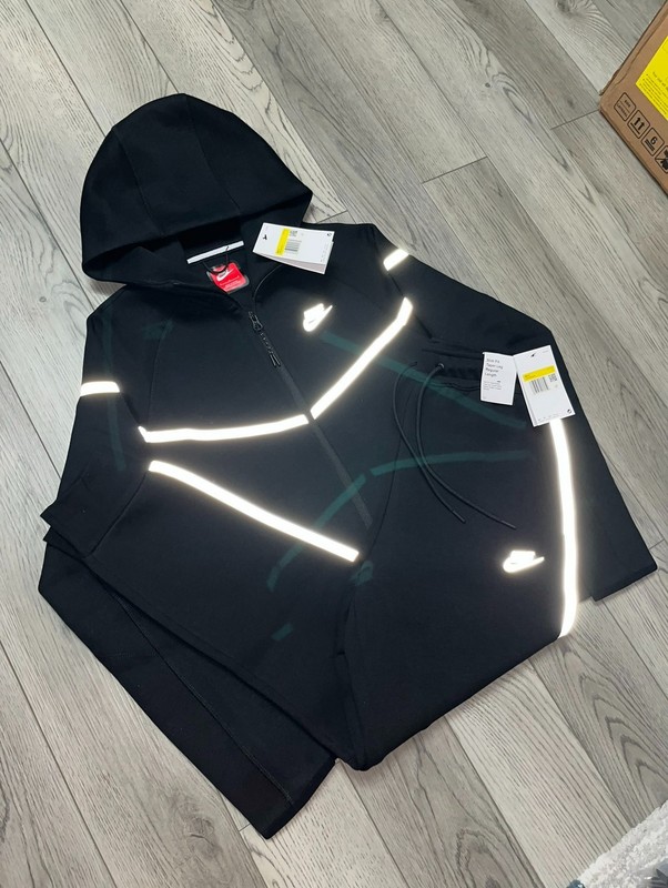 Size Medium - Nike Tech Black Reflective Full-Zip Hoodie & Joggers FREE SHIPPING gallery