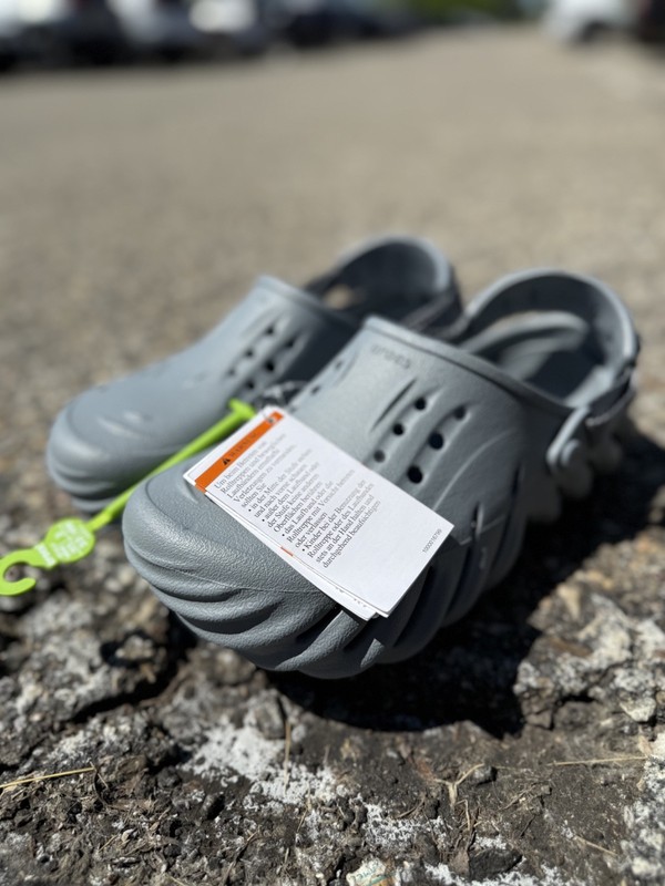 crocs echo concrete. Multiple size