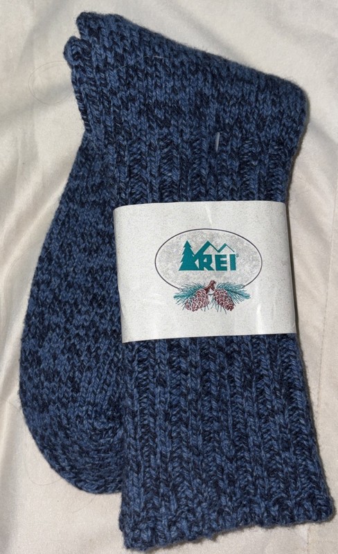 NWT Adult REI Blue Wool Blend Socks (Women 10.5-12) & Men (9-12)