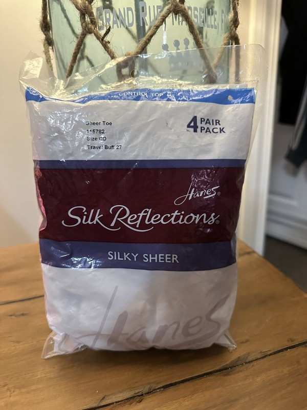 Hanes Silk Reflections Silky Sheer Control Top Sheer Toe 4 PACK CD 115782 New