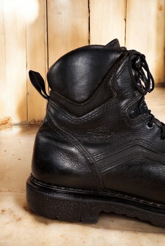 Red Wing 2223 Dynaforce Boots with Tuff Toe Size 10.5EE (Steel Toe) (USA) gallery