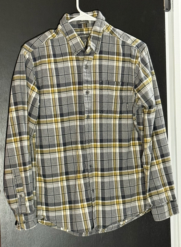Eddie Bauer Classic Fit Men’s S Plaid Gray/Yellow Long Sleeve Button-Up Shirt