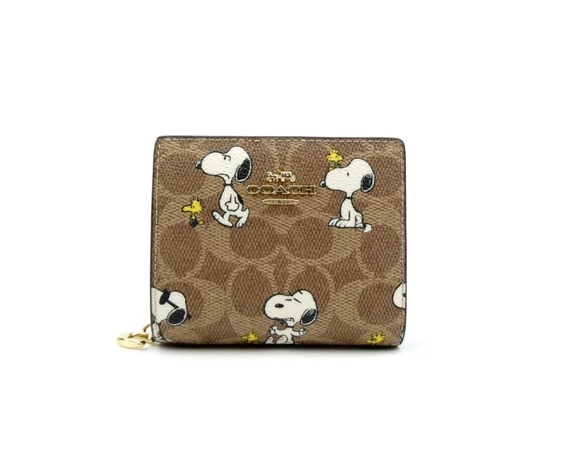 NWT Coach X Peanuts Snap Wallet In Signature Canvas With Snoopy Print CBN32!! gallery