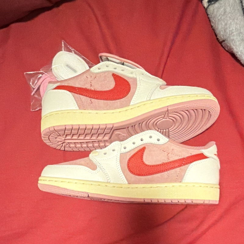 Nike Air Jordan 1 Low Travis Scott Unisex Kids 6.5 Pink/White/Red Leather