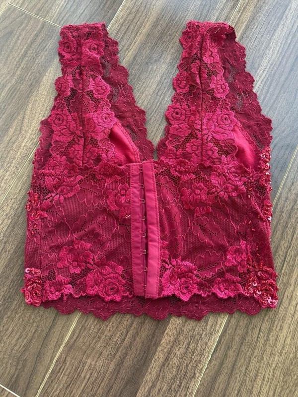 Bebe red sequin Top gallery