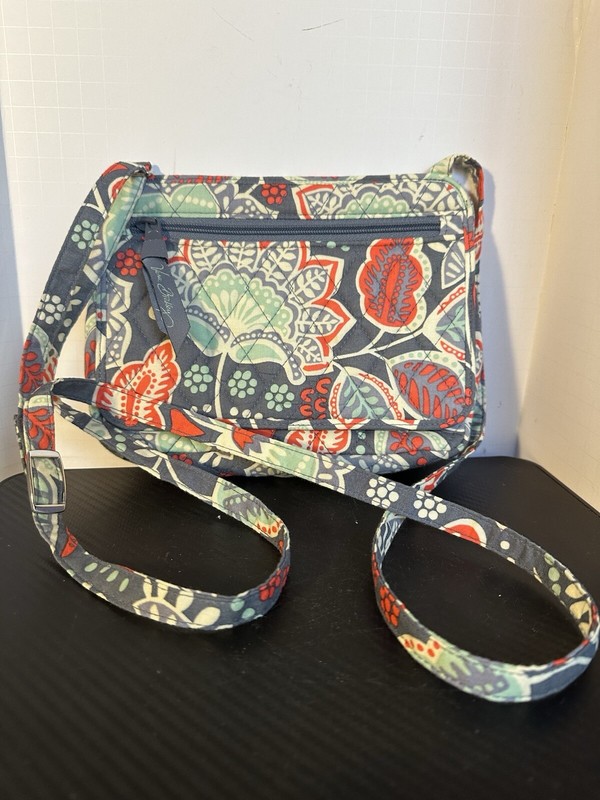 Vera Bradley Nomadic Floral Pattern Diamond Stitched Crossbody Purse
