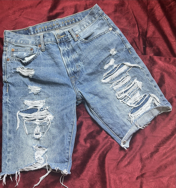 American Eagle Outfitters Men’s Blue Distressed Slim Denim Shorts