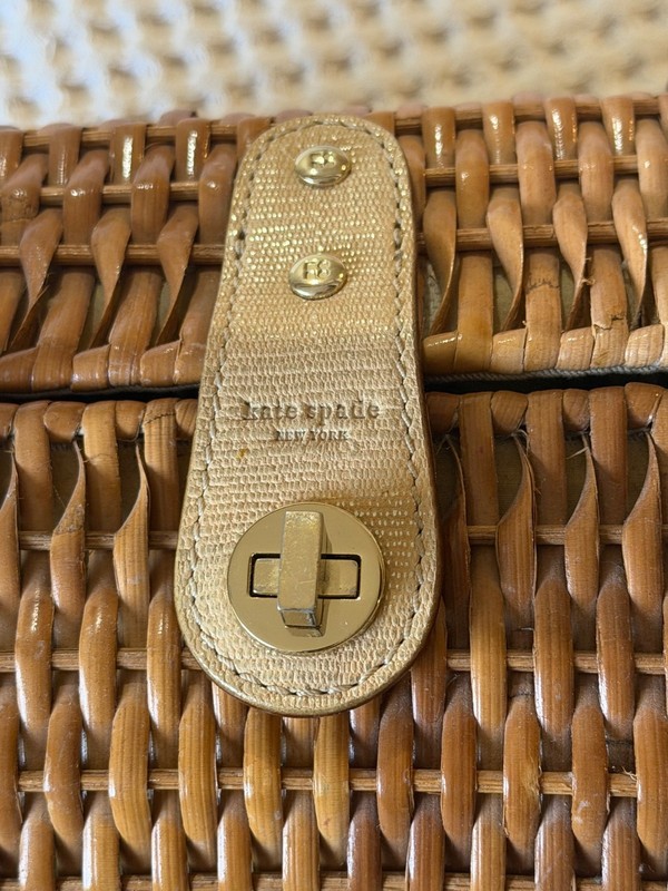 Kate Spade New York bamboo rattan log purse EXCELLENT used condition! gallery